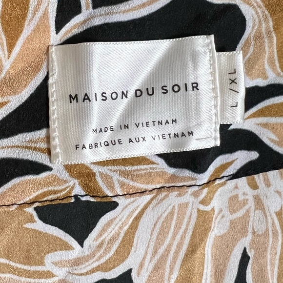 MAISON DU SOIR Floral Print Midi Length Dress
Size Large XL - Picture 9 of 9